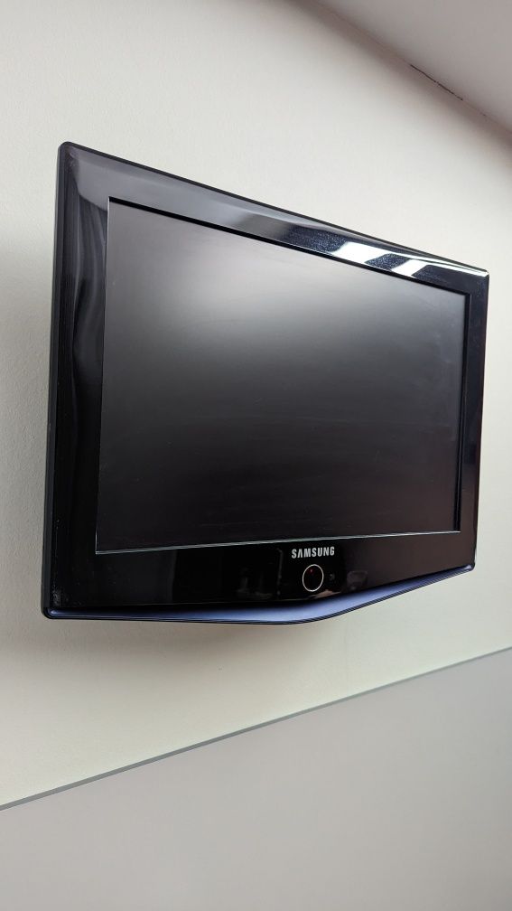 Продам телевизор Samsung