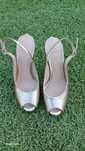 Sapato GUESS salto alto