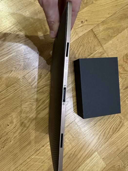 Продам планшет Asus