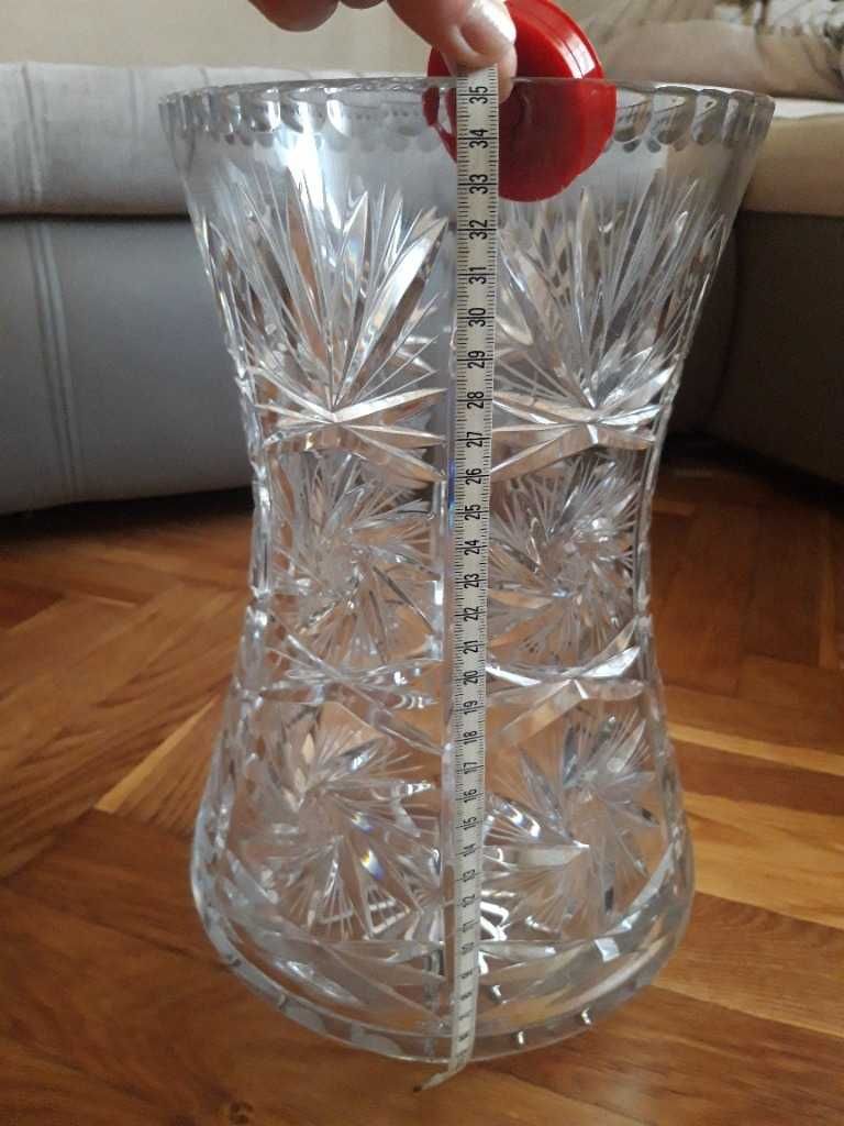 duży wazon kryształowy