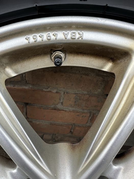 Комплект дисків з гумою 5x114.3 r16. Toyota. Hyundai. Kia