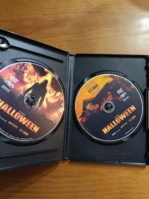 DVD do filme "Halloween" - 2 discos (portes grátis)