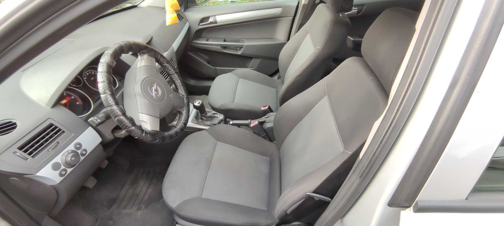 Продам автомобіль Opel Astra H 1.9 2006 рік