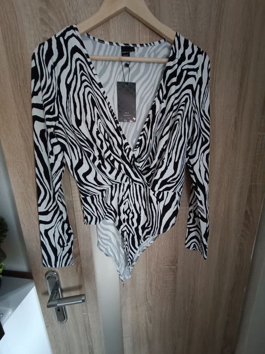 Body z długim rekawem