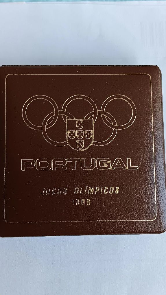 Moeda prata prof de 250 escudos.