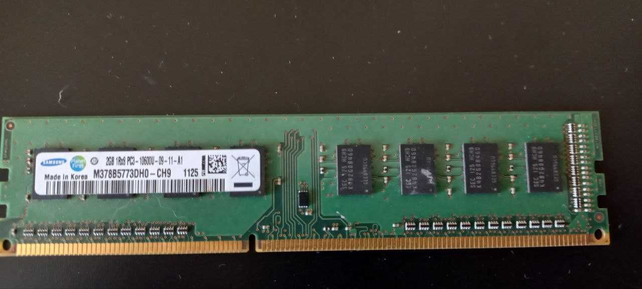 Оперативна пам'ять Samsung DDR3-1333 2Gb PC3-10600 (M378B5773DH0-CH9)