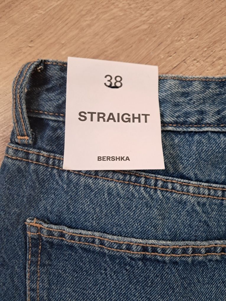 Spodnie jeansy Bershka rozmiar 38 nowe