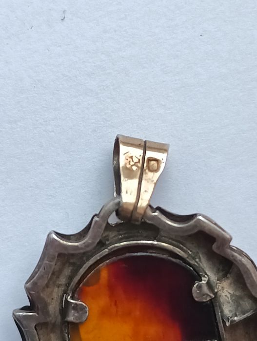 Старовинний срібний кулон "Богоматір"