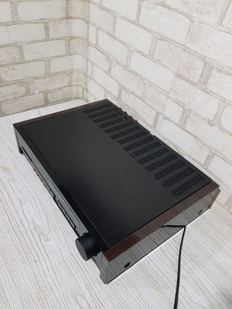 Стерео підсилювач GRUNDIG FINE ARTS A-903,*2x140 Вт, б/у з Німеччини