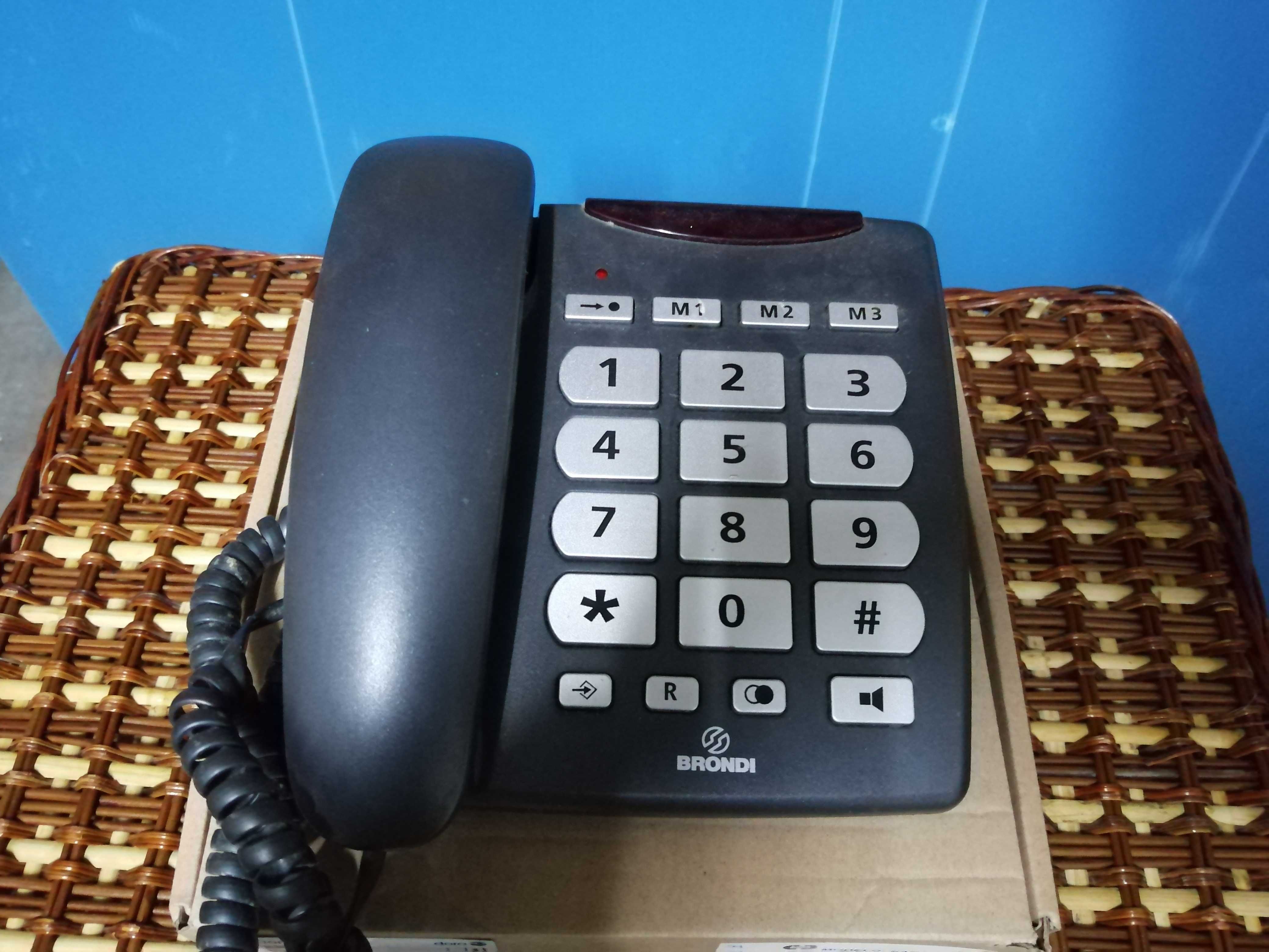 Telefone fixo com teclas grandes (muito útil para idosos)