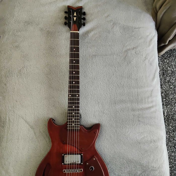Gitara elektryczna lutnicza