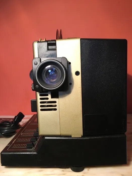 EUMIG S 926 GL Stereo Sound - projector de filmes super 8 - anos 80