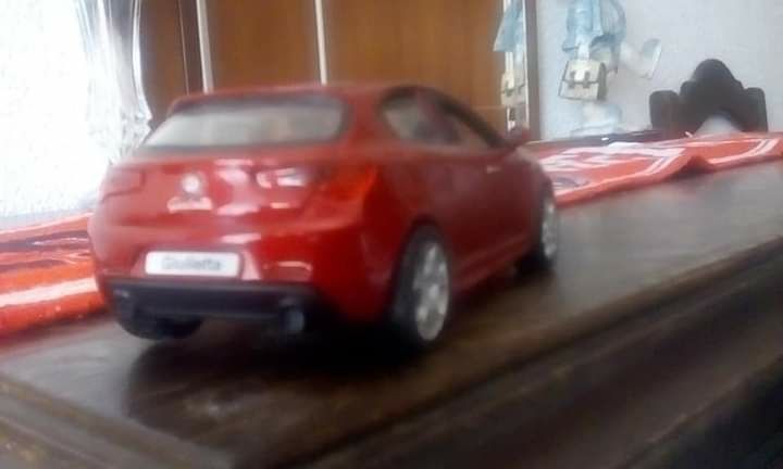 Vendo Alfa Romeo Giulietta 1:18 BBurago