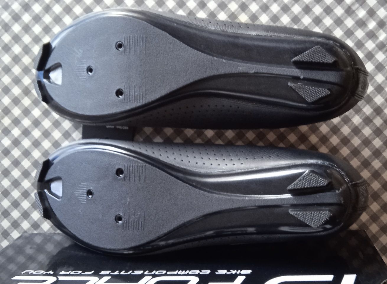 Sapatos de Ciclismo de estrada tamanho 45 Force Road Victory, grey-bla