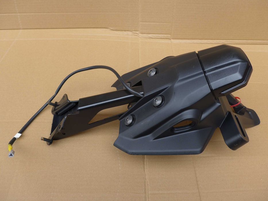 Yamaha Tracer 900 GT BŁOTNIK tyl mocowanie tablicy oswietlenie nowy