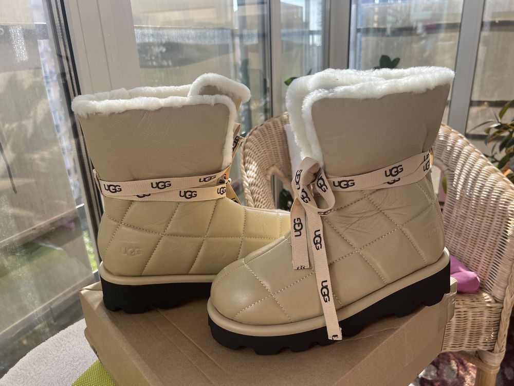 подарунок ботинки сапоги натуральна шкіра хутро ugg уггі add