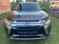 Mitsubishi Outlander Mitsubishi Outlander III LIFT 2.0 BENZYNA Navi kamera FULL LED