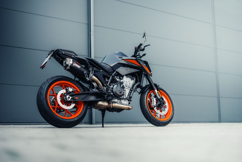 Wynajem wypożyczenie najem motocykla KTM Duke 790 kat. A