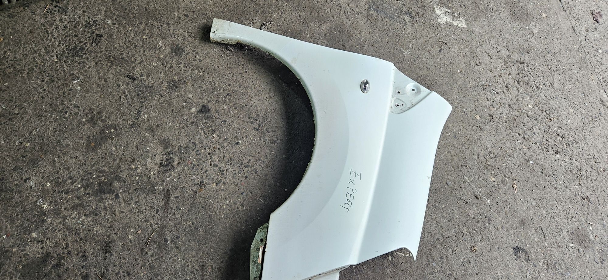 Błotnik przód Peugot Expert Fiat Scudo Citroen Jumpy