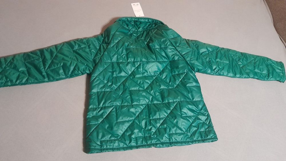 Zielona kurtka przejściowa
