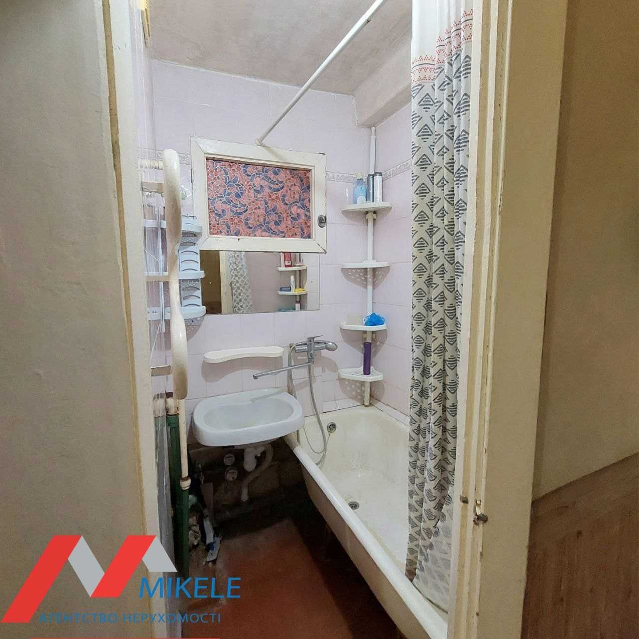 Без комісії! Продаж 4 к, м. Либідська. вул. Саперне Поле 45 Печерськ