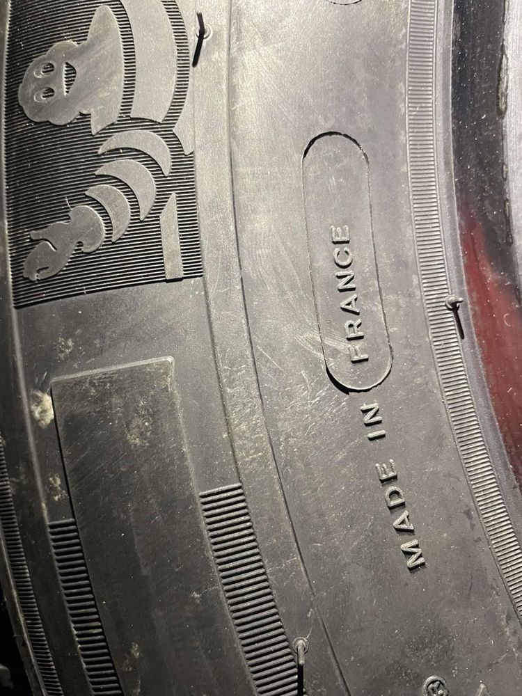 235/65/16с Michelin Agilis Alpin 235/65 R16C 115/113R