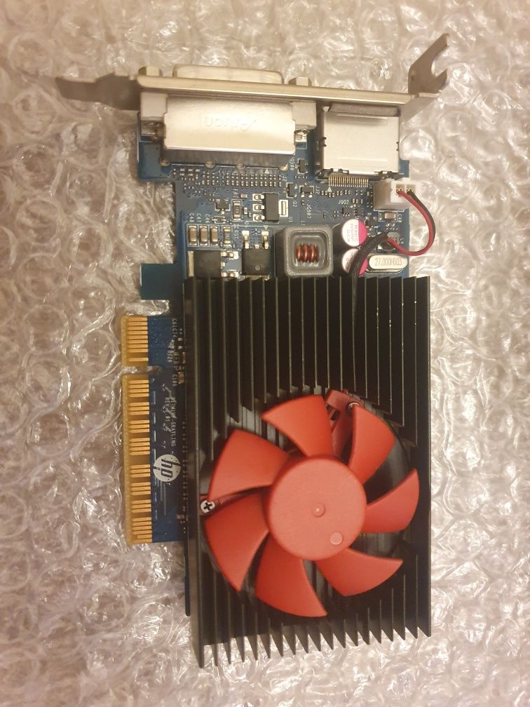 Placa gráfica HP GT730 2gb DDR5 nova