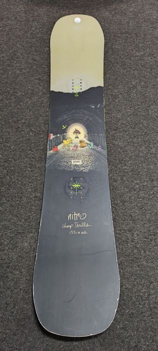 Deska snowboardowa Nitro Cheap Thrills 155 cm