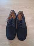 Sapatos camurça novos 43