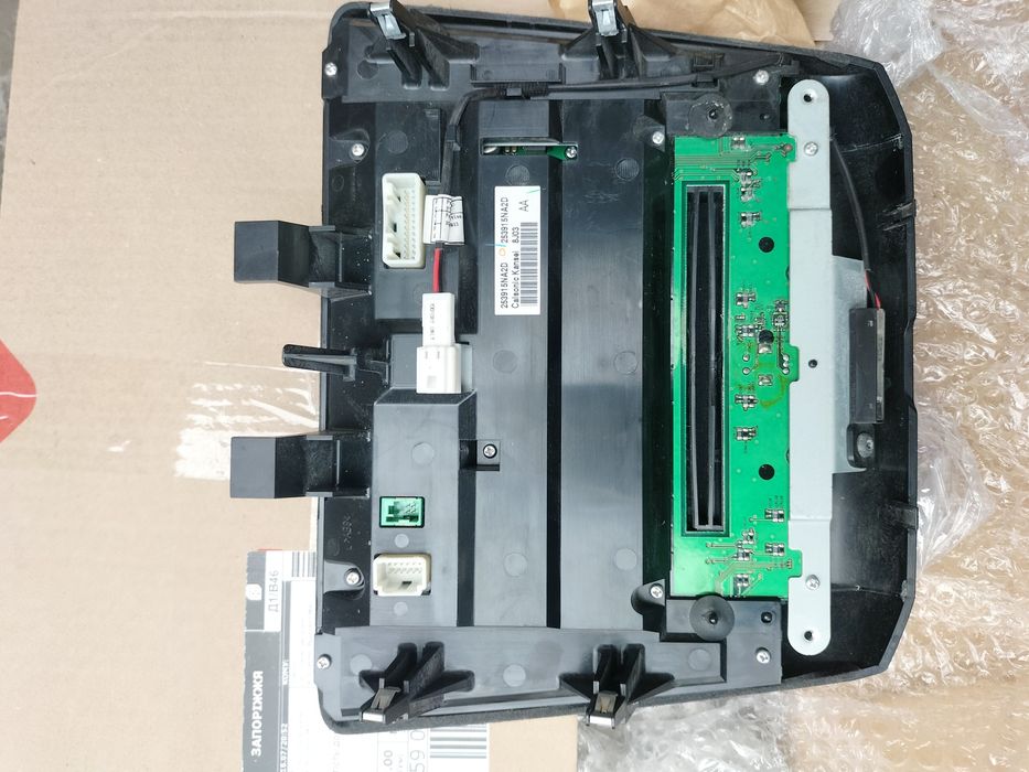 Сидения  праводка блок манитор турбина lnfiniti QX 50 55
