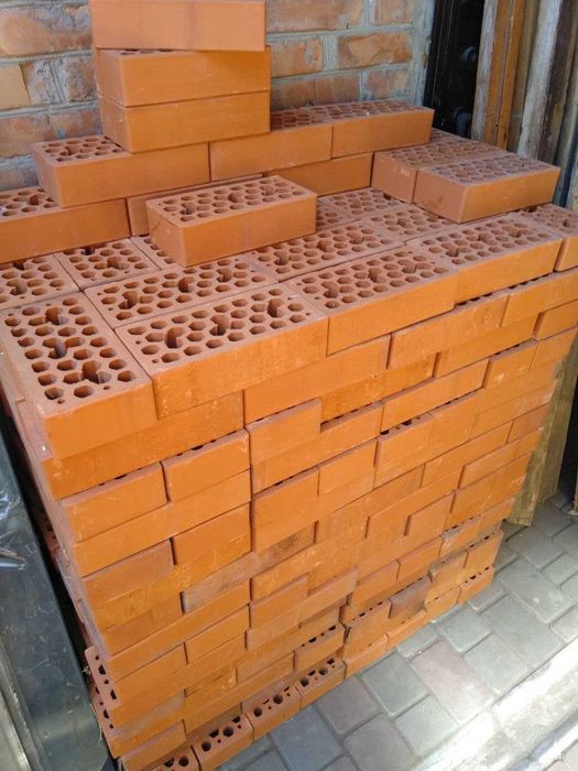 Кирпич облицовочный(Цегла облицювальна нова) червона