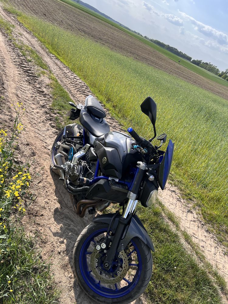 Yamaha mt 07 A2.