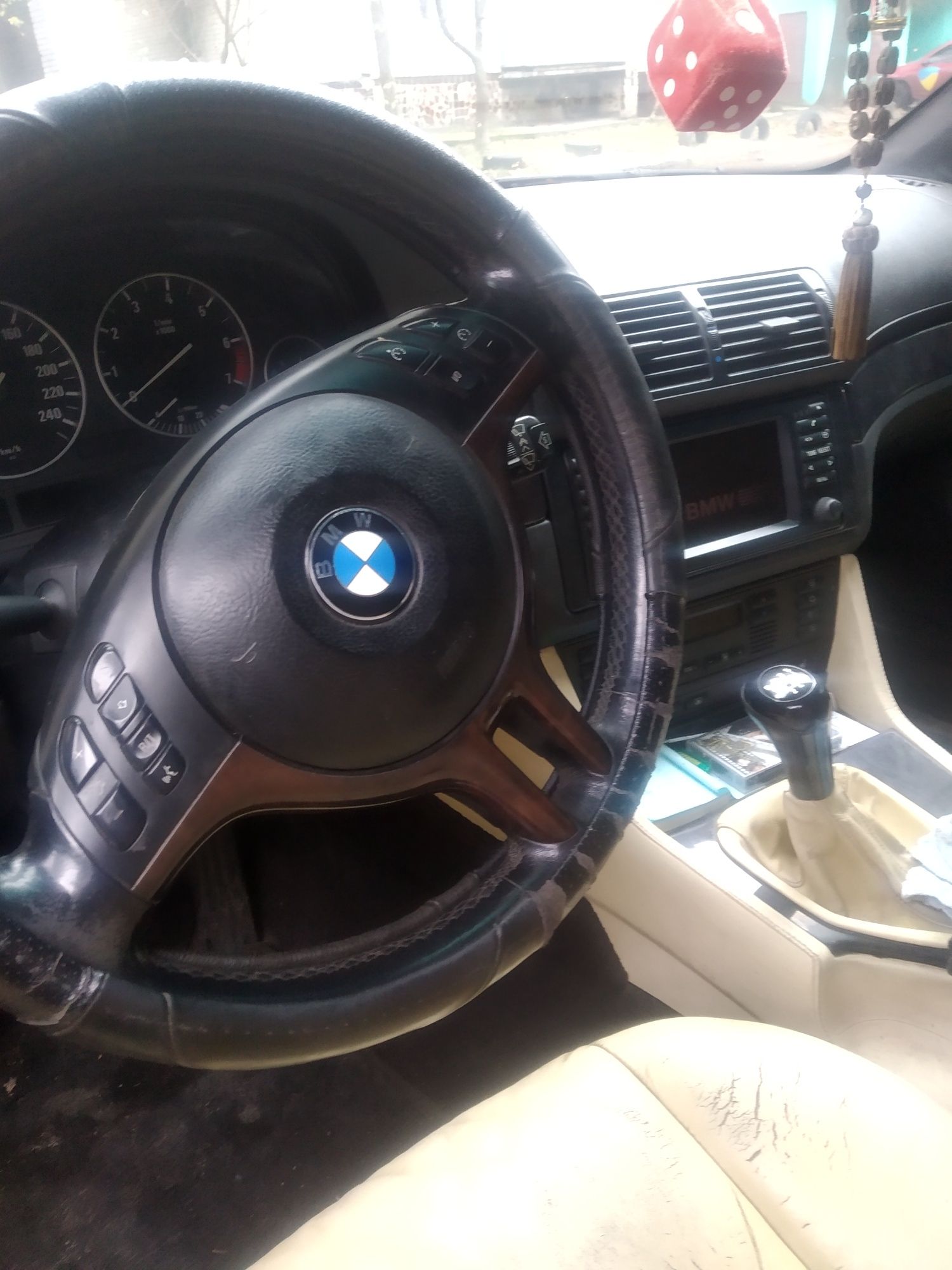 Продам BMW520 2003