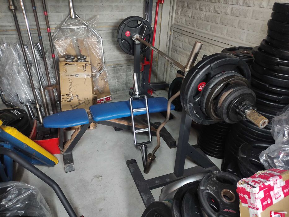 Ławka ławeczka do ćwiczeń regulowana stojaki gryf olimpijski 207,5kg