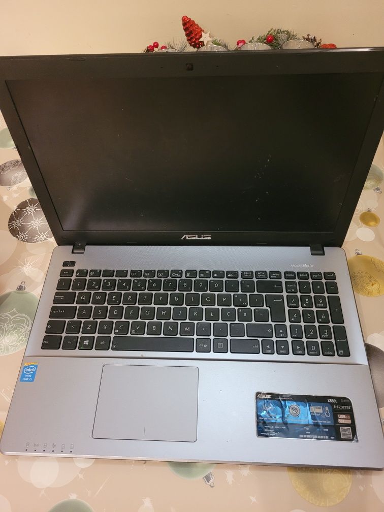 Computador portatil asus X550L