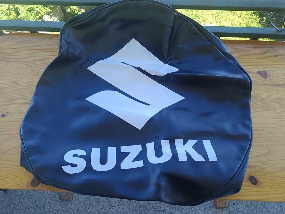 Capa de pneu Napa Suzuki