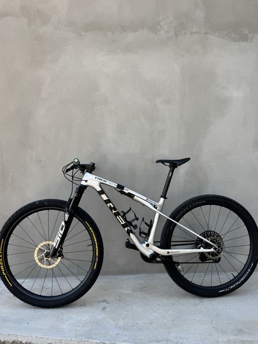 Trek supercaliber 9.8 2023