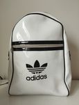 Vendo mochila adidas vintage vinil original