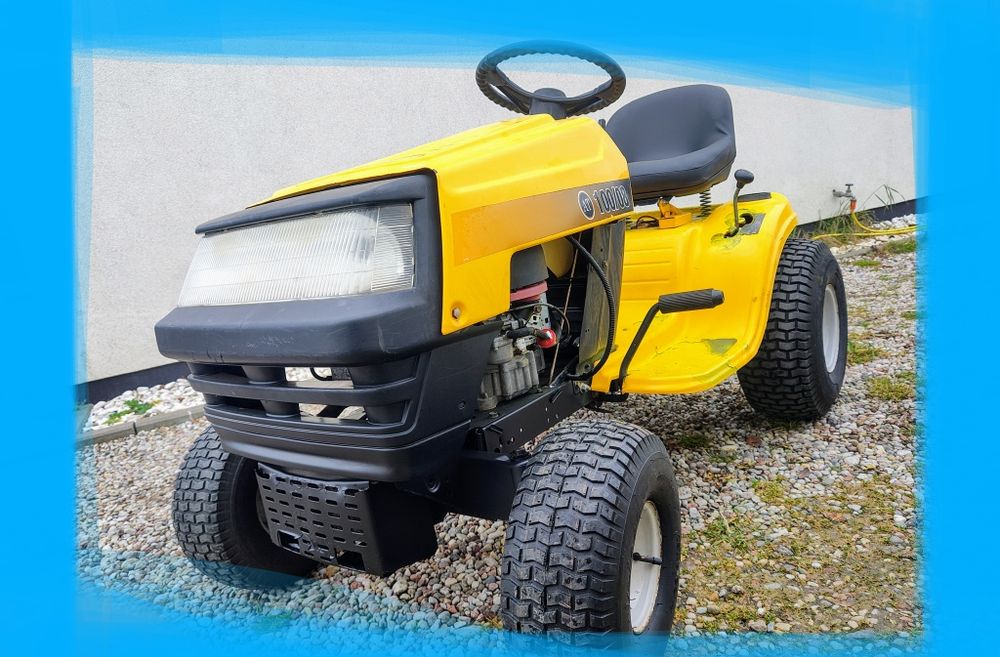 Traktorek ciagniczek kosiarka świeżo MTD sprowadzony silnik Briggs