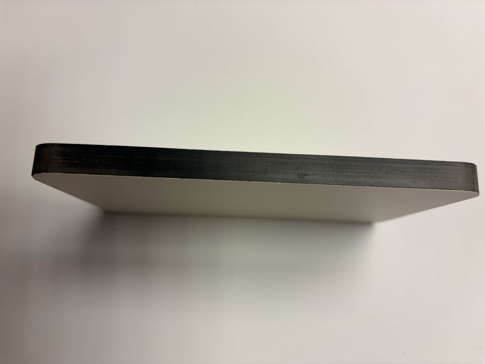Płyta HPL kompakt CZARNA grubość 12 mm wym. 1220 x 2440 mm