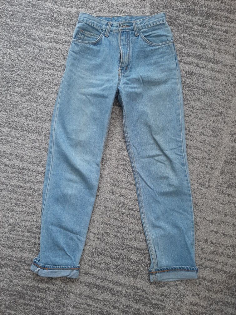 Acola Jeans spodnie damskie jeansy włoskie modne naszywki