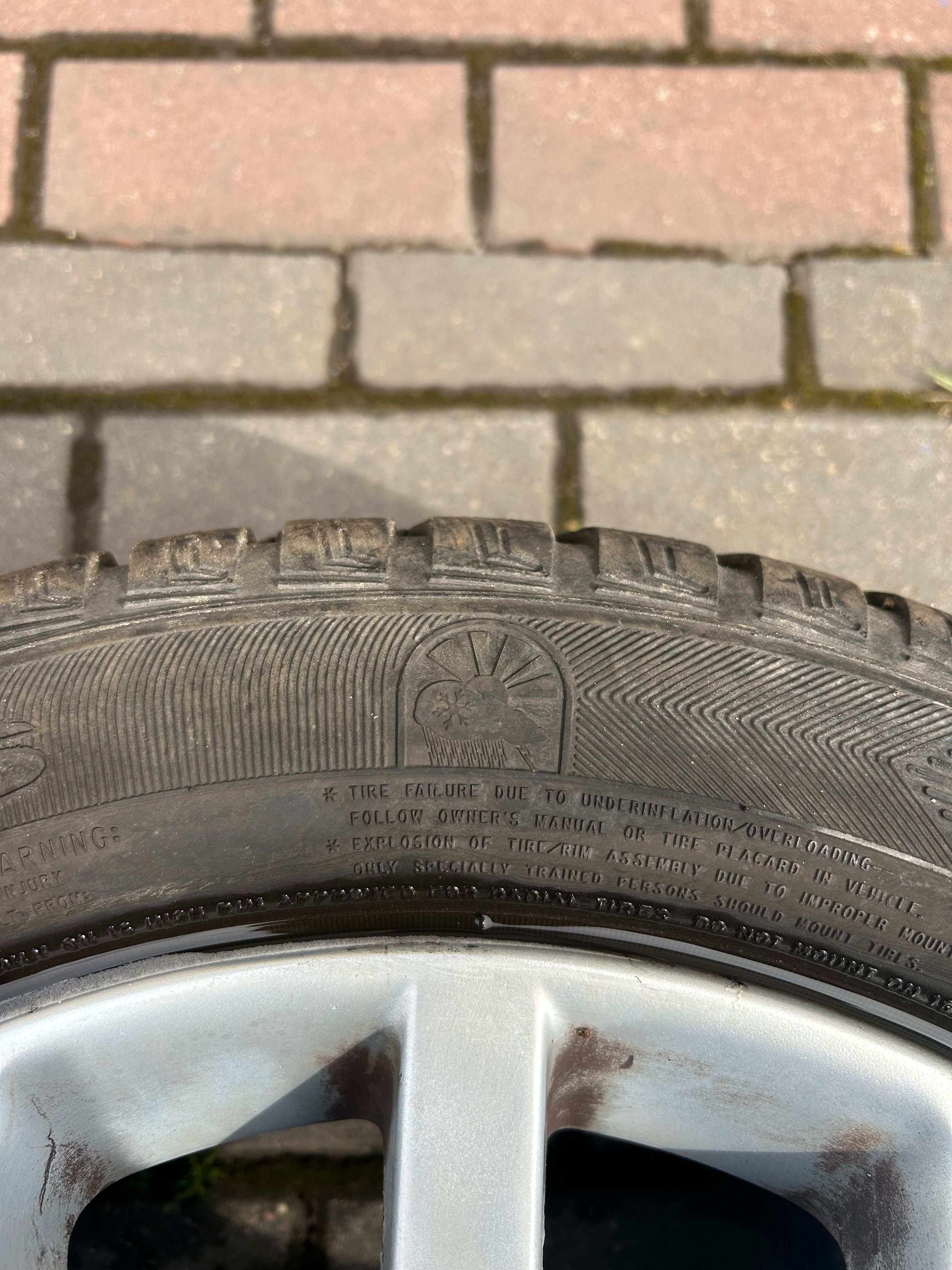 Alufelgi 5x114.3 ET40 Opony 205/55 R16 Mazda