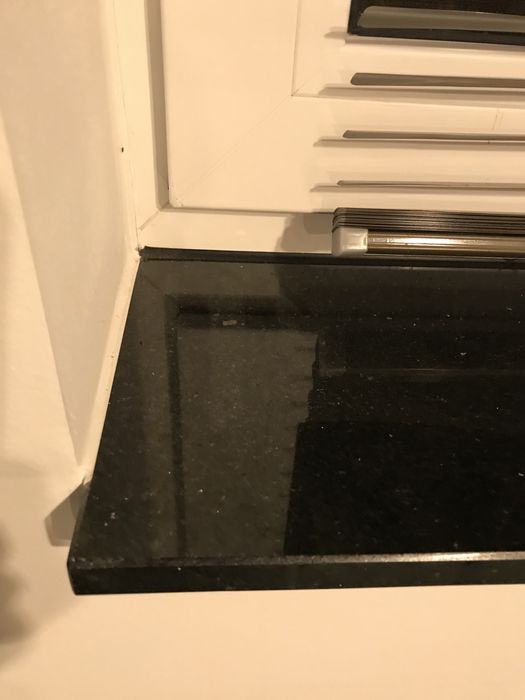 Parapety granitowe , blaty na stoły, stoliki, ławy ,itp.