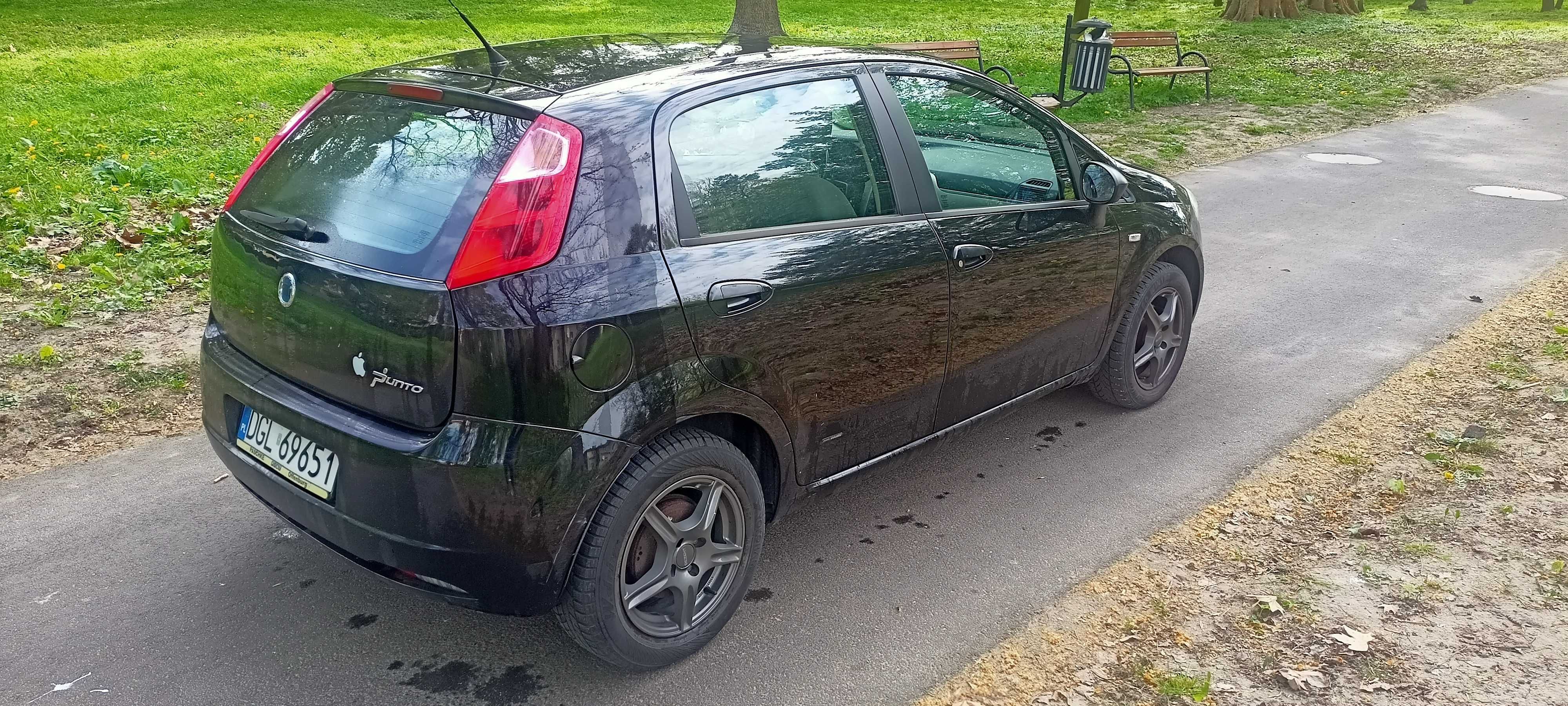 Fiat Grande Punto Evo, 1.4 benzyna,77KM klima, 5-drzwi, OC i przegląd.