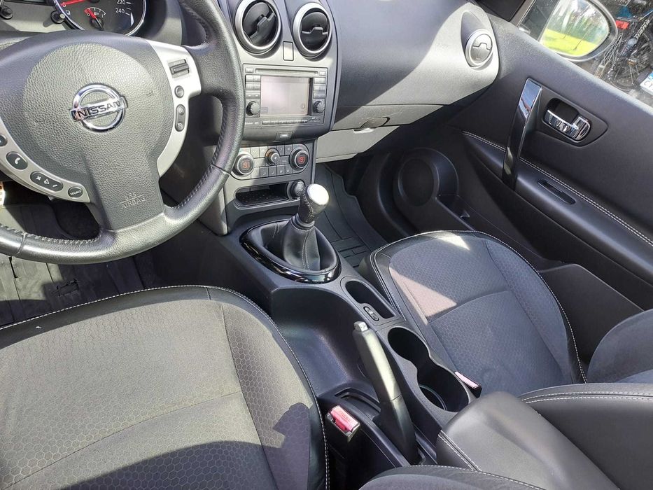 NISSAN QASHQAI 1.6D 97tys Przebieg! Bogata wersja!Panorama, Kamera 360
