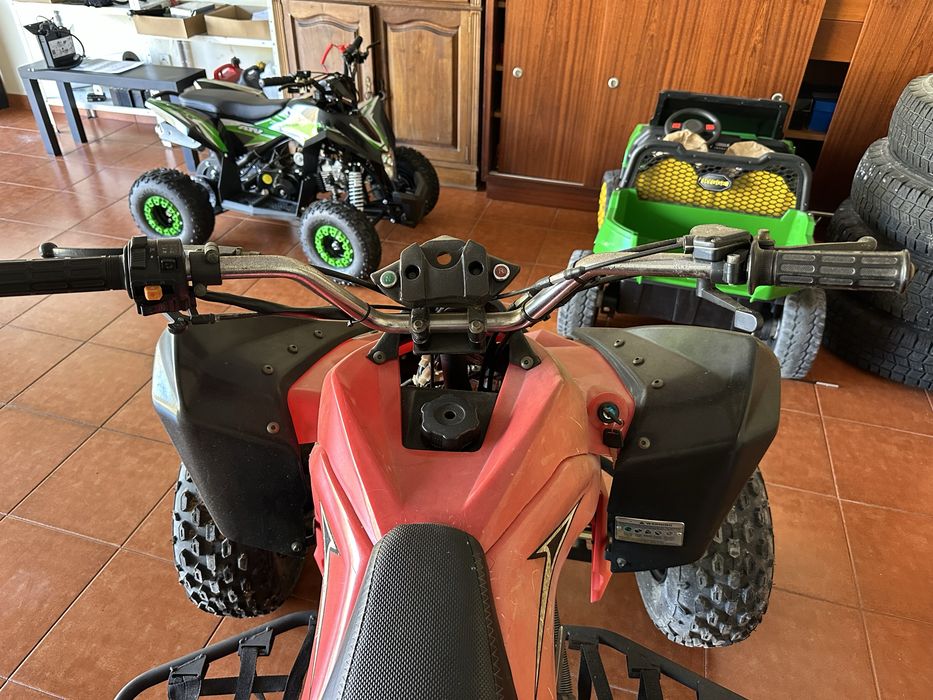 Moto 4 250cc Como Nova