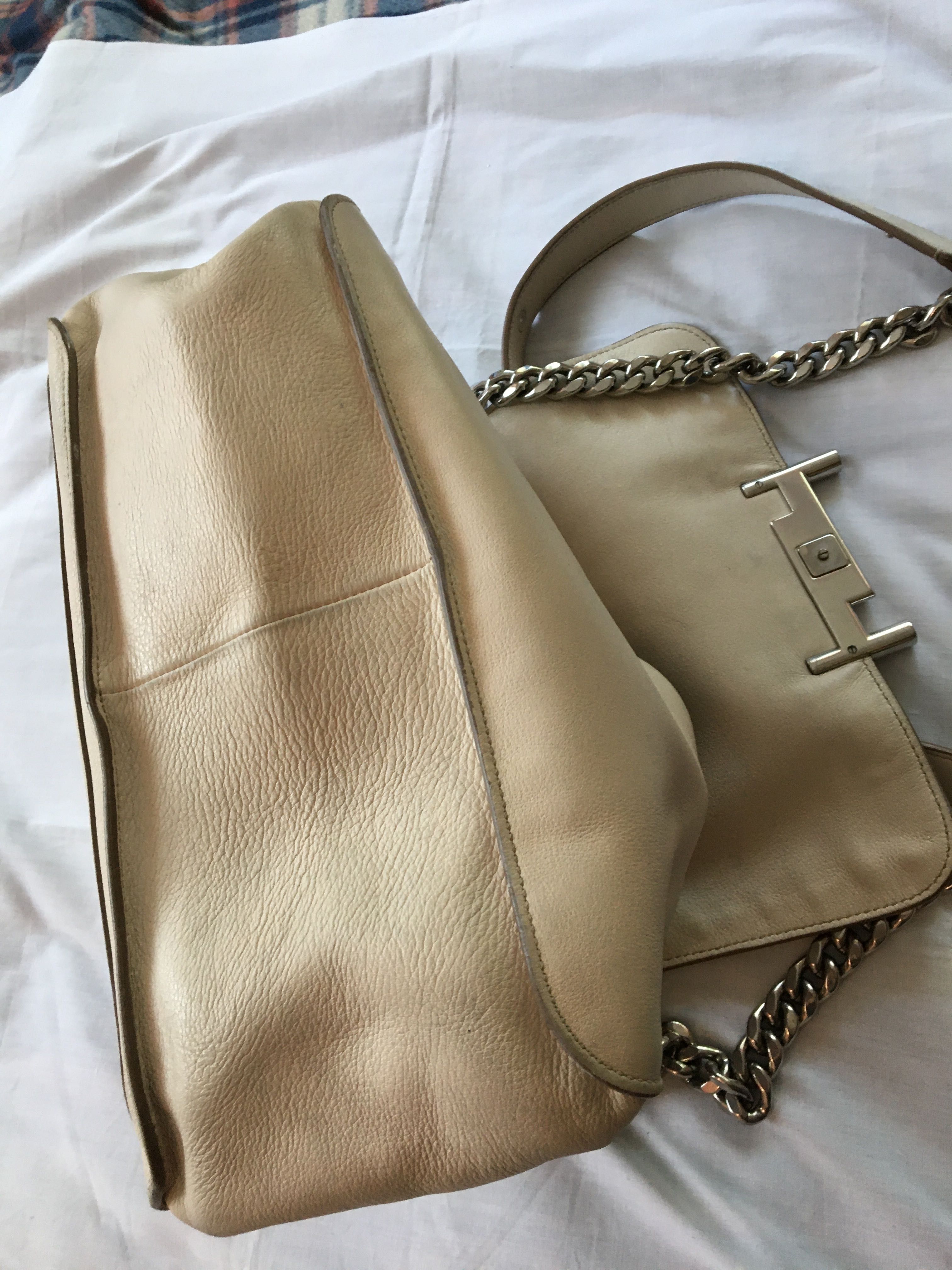 Tod’s, tods, torebka listonoszka , skóra naturalna, ecru