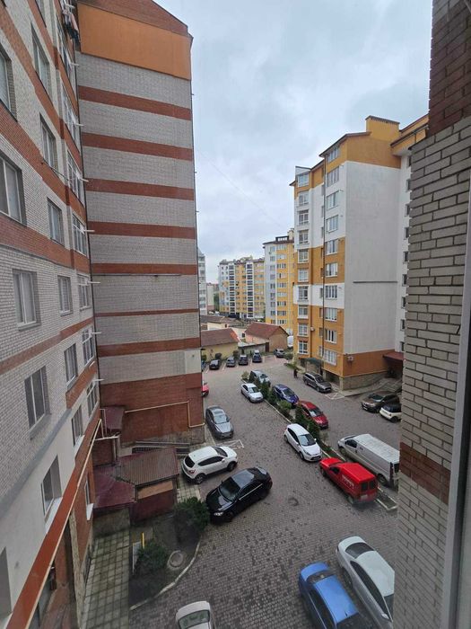 Продаж 2 кім квартири, 70 кв.м., з ремонтом і меблями/Постанова