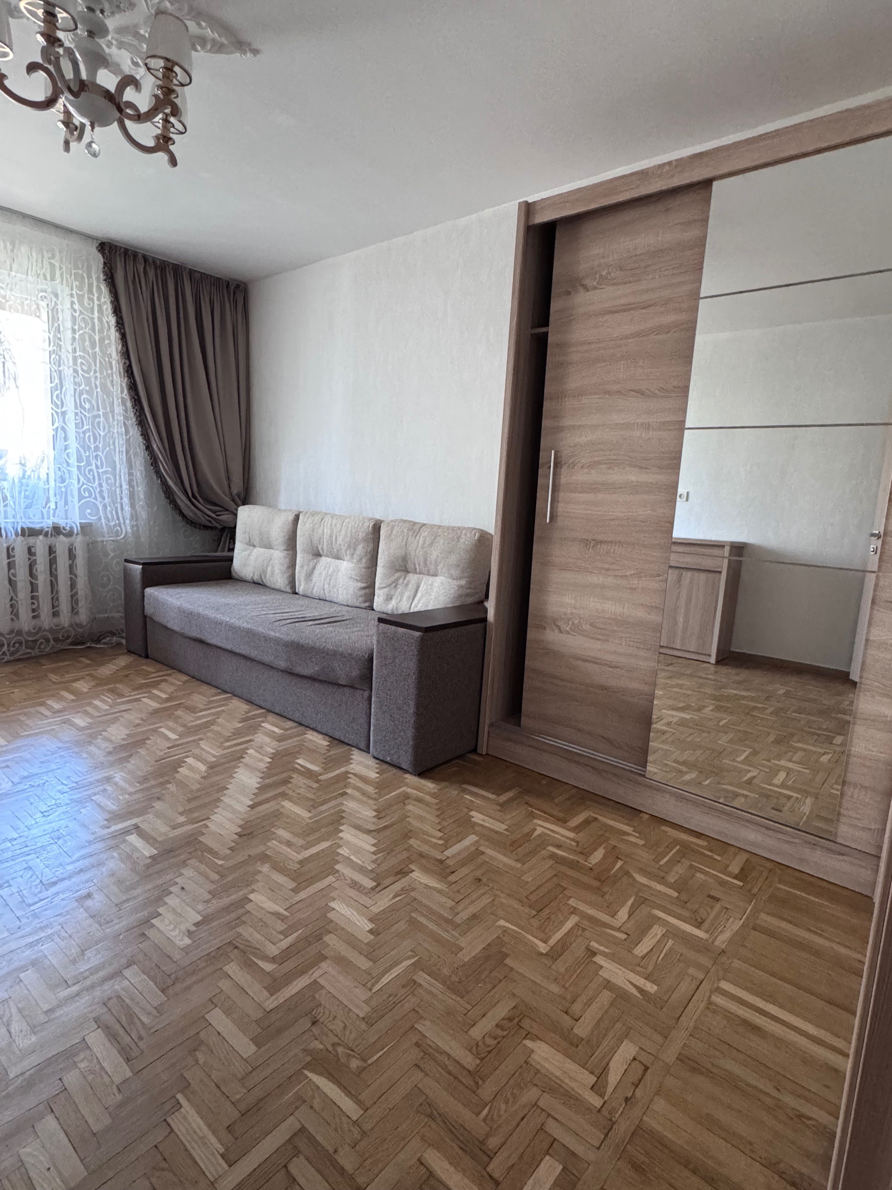 Сдам 3х комнатную квартиру Парк Победы, ул. Армейская, долгосрочно