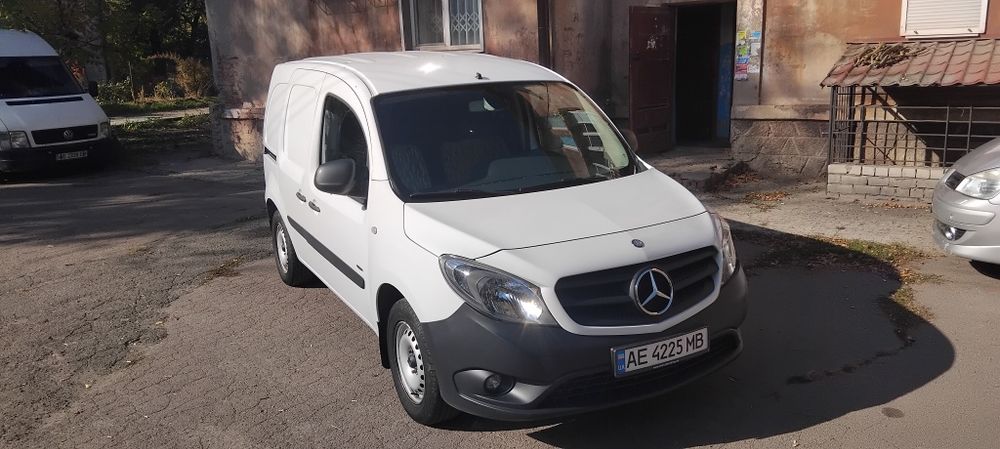 Мерседес сітан )